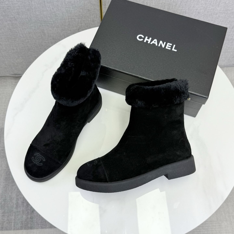 Ch**el boots